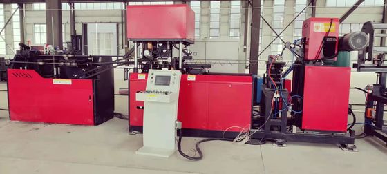 Uzunluk hataları ± 5 mm/m olan çelik çubuklar için verimli kaynak makinesi