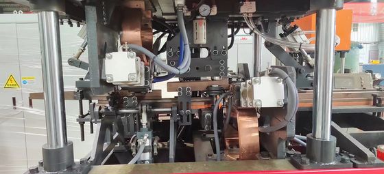 Doğruluk 0.2mm kare tüp kaynak makinesi PLC kontrolü