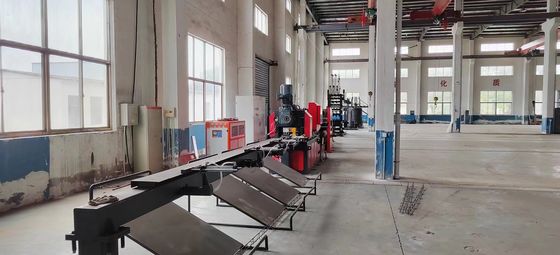 Yüksek hassasiyetle 8-12m/min Truss Yapma Makinesi 1 yıllık garanti