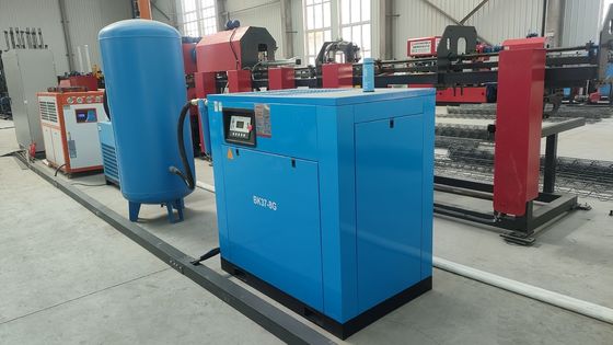 Düşük gürültü düzeyi ile PLC kontrollü elektrikli vida kompresör 37/22kw
